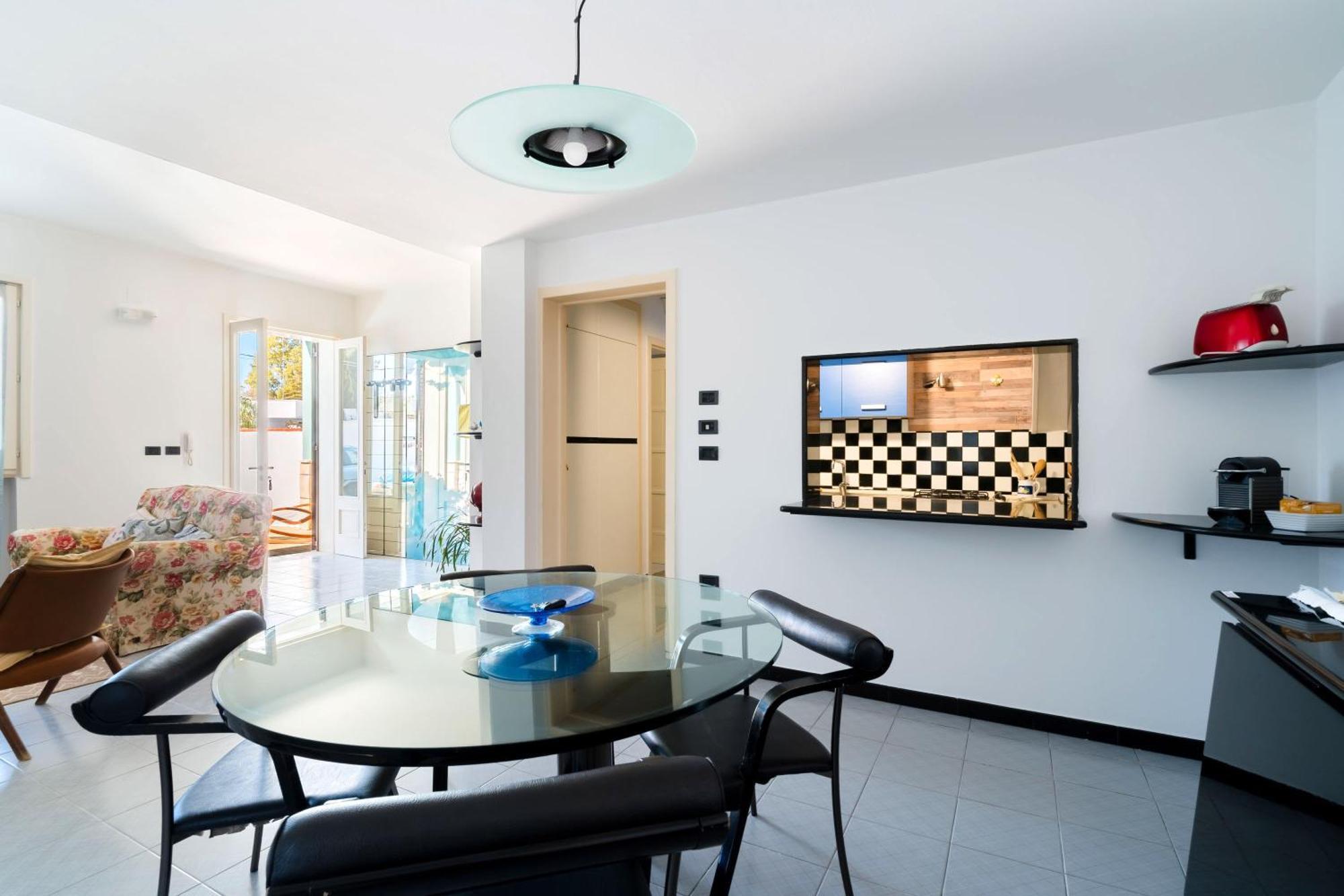 Intera Casa Ad Uso Esclusivo Con 3 Camere 2 Bagni Giardino Wifi Parcheggio Lavatrice Microonde Barbecue Macchina Caffe Tuglie Bagian luar foto