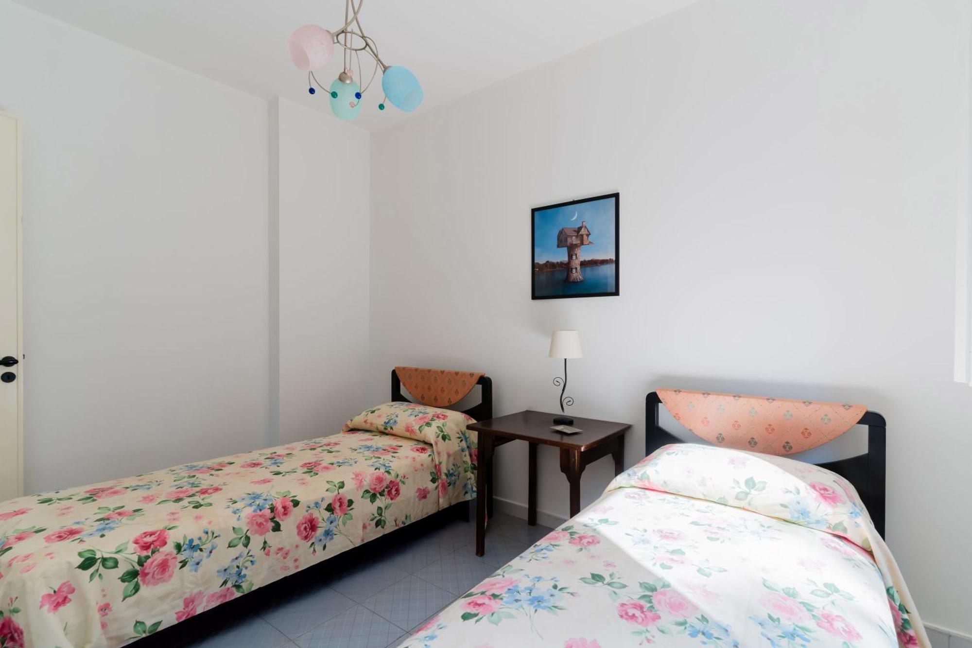 Intera Casa Ad Uso Esclusivo Con 3 Camere 2 Bagni Giardino Wifi Parcheggio Lavatrice Microonde Barbecue Macchina Caffe Tuglie Bagian luar foto